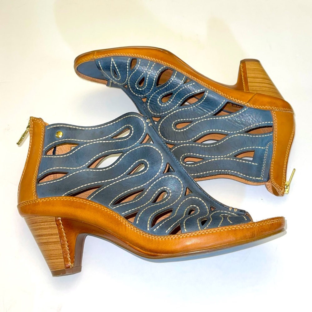 PIKOLINOS | Java Sandal - Picture 9 of 16